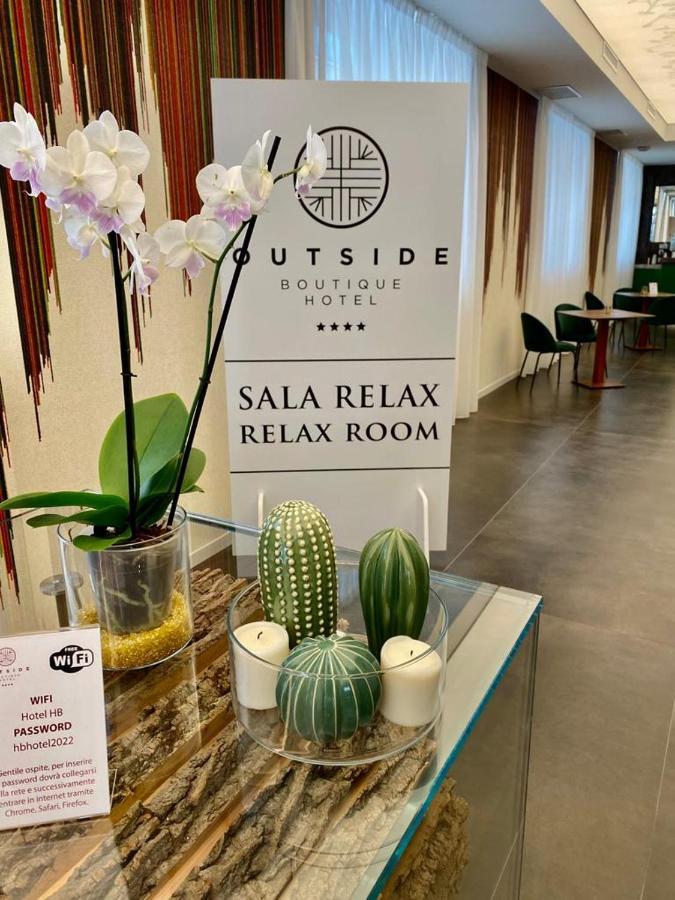 Outside Boutique Hotel Фоджа Екстериор снимка