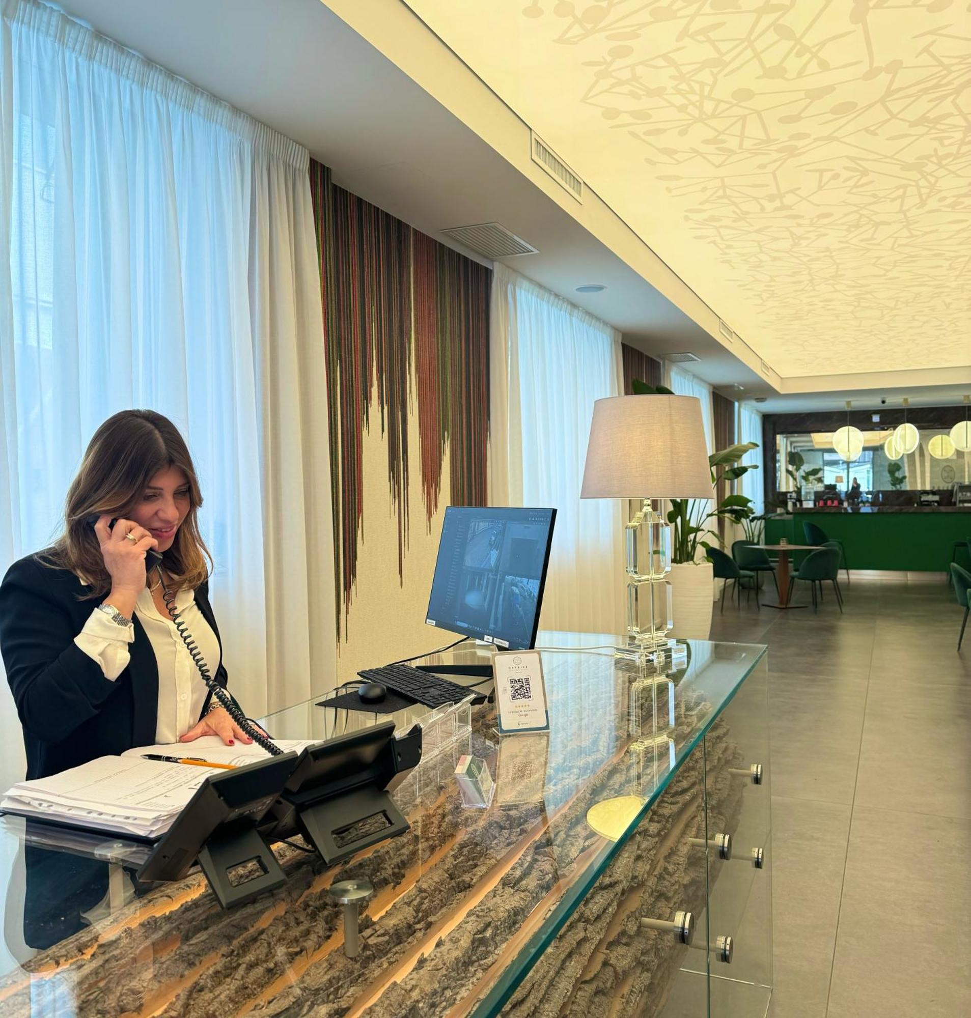 Outside Boutique Hotel Фоджа Екстериор снимка