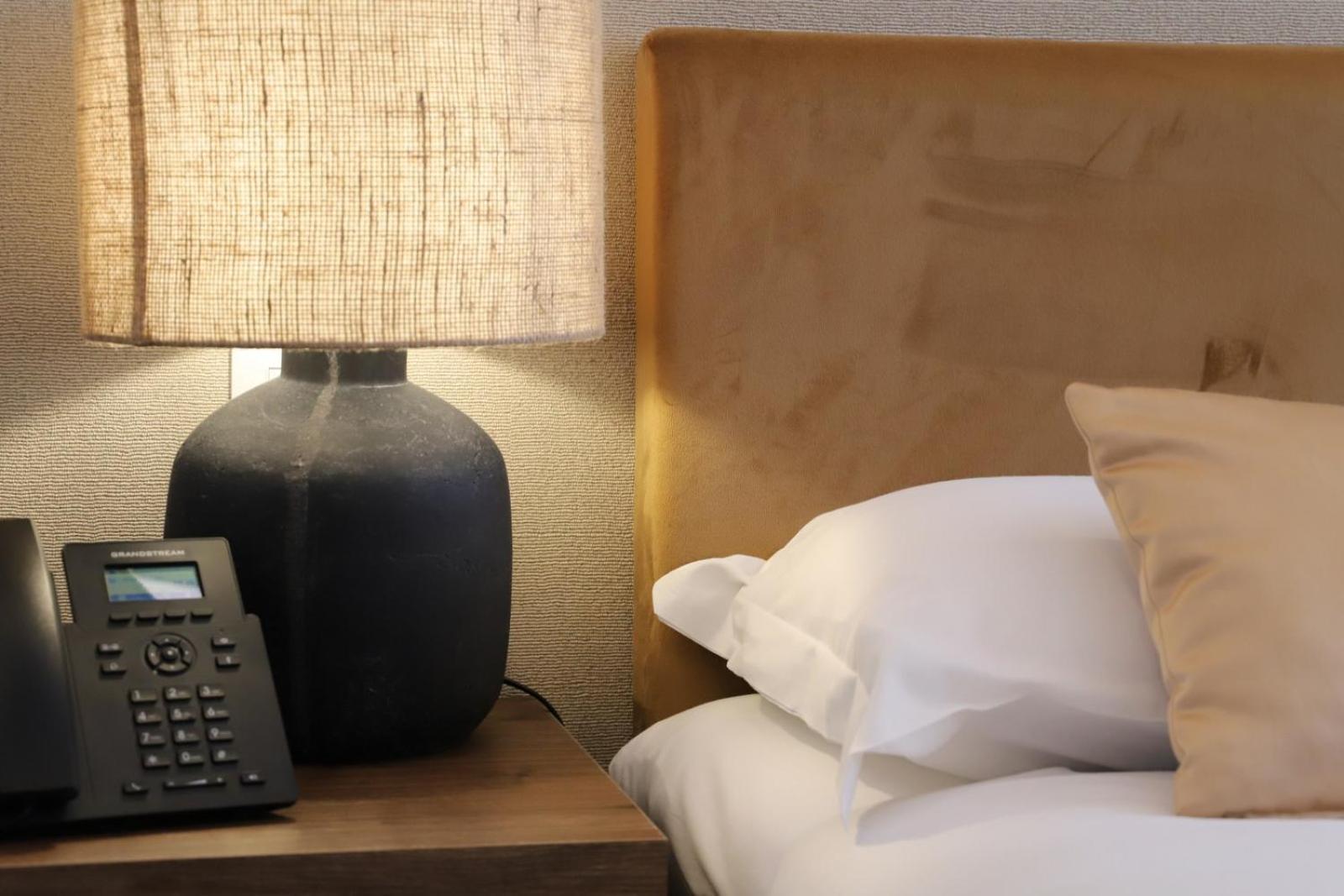 Outside Boutique Hotel Фоджа Екстериор снимка